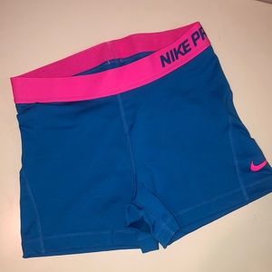 NIKE Compression Shorts